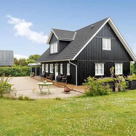 Semesterbostad Brune - 330m From The Sea By Interhome Sæby